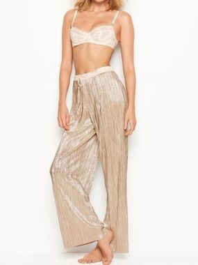 Victoria’s Secret champagne metallic pajama pants Sz S